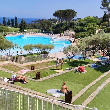 Grand Studiot2 A Pierre Et Vacances Cap Esterel *
