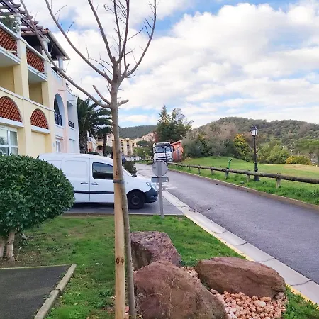 Grand Studiot2 A Pierre Et Vacances Cap Esterel Saint-Raphael (Var)
